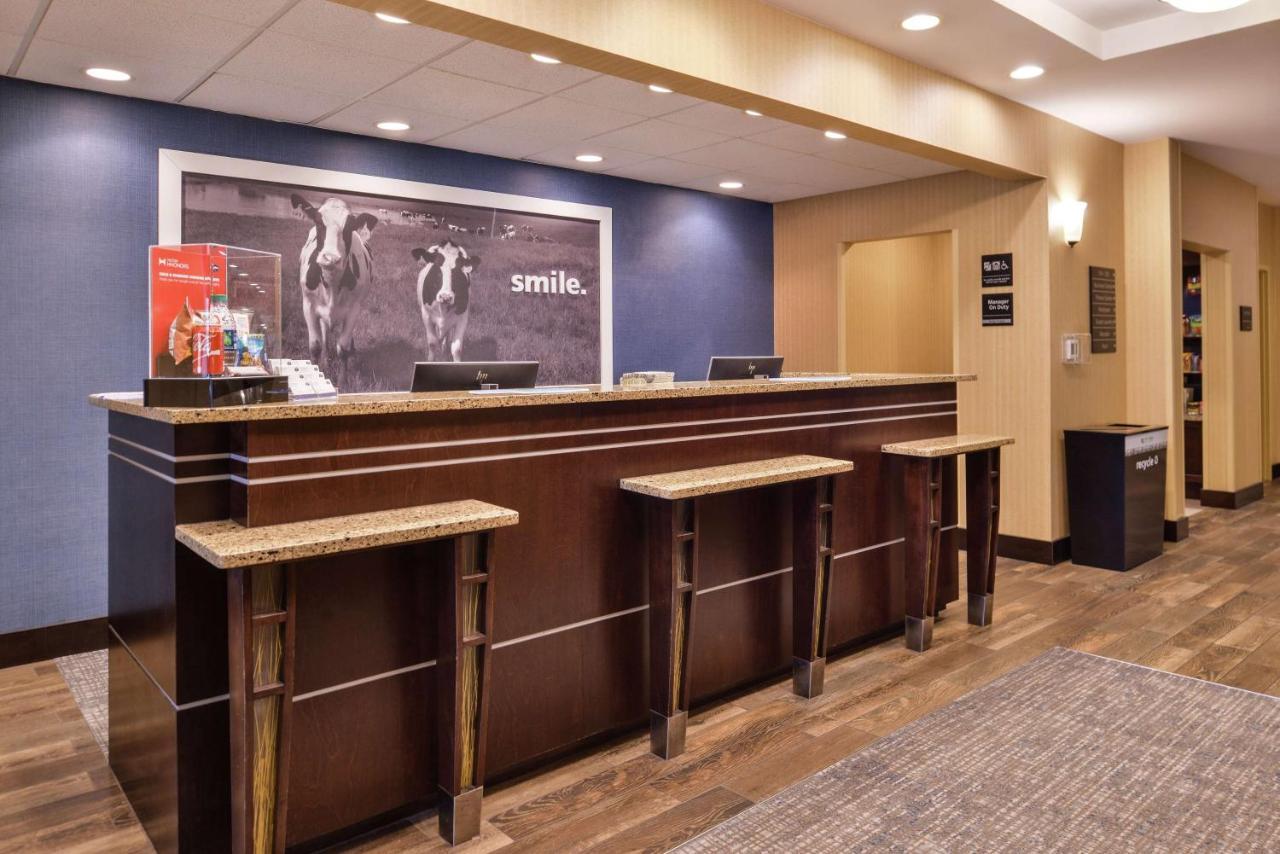 Hampton Inn Harrisonburg South Esterno foto