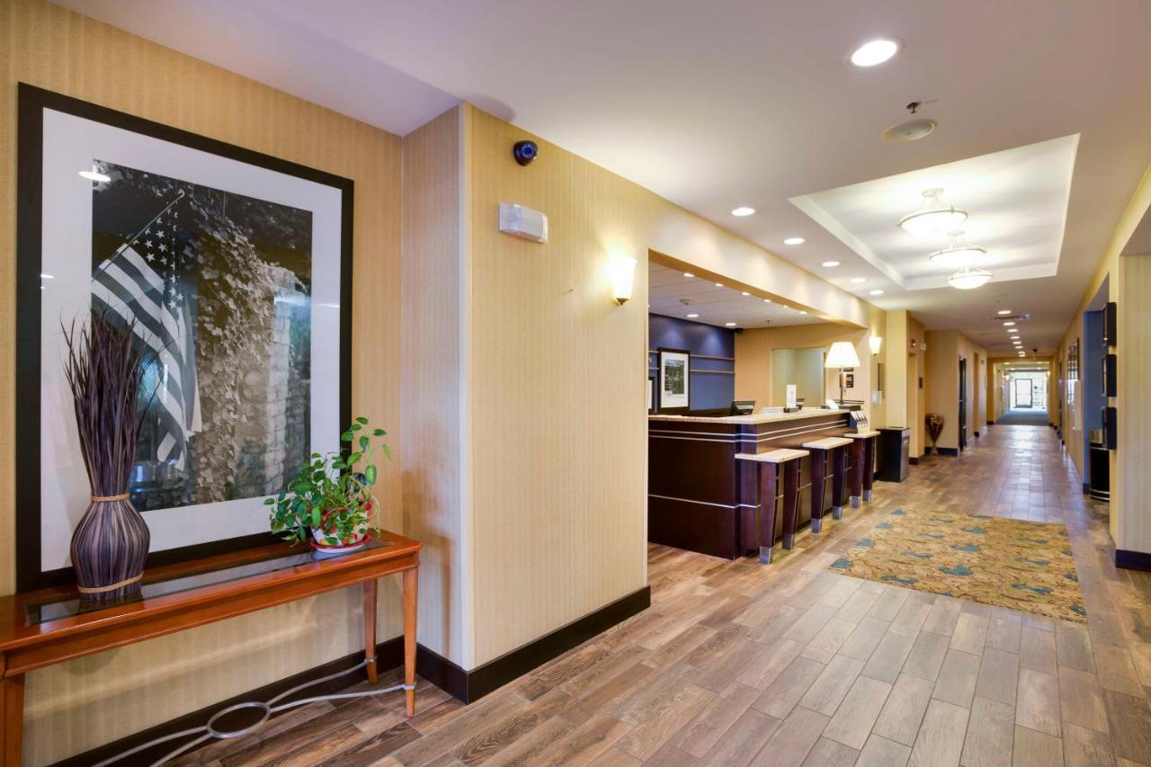 Hampton Inn Harrisonburg South Esterno foto