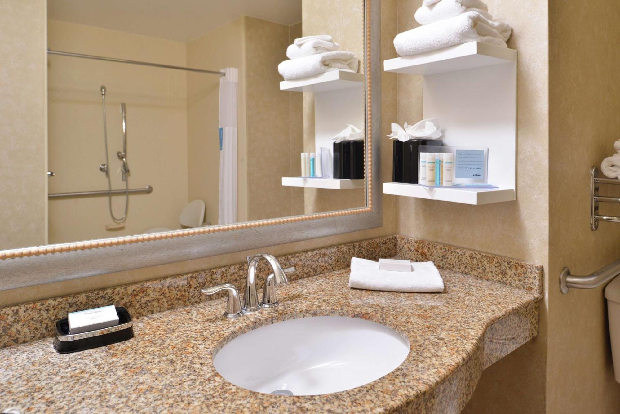 Hampton Inn Harrisonburg South Esterno foto