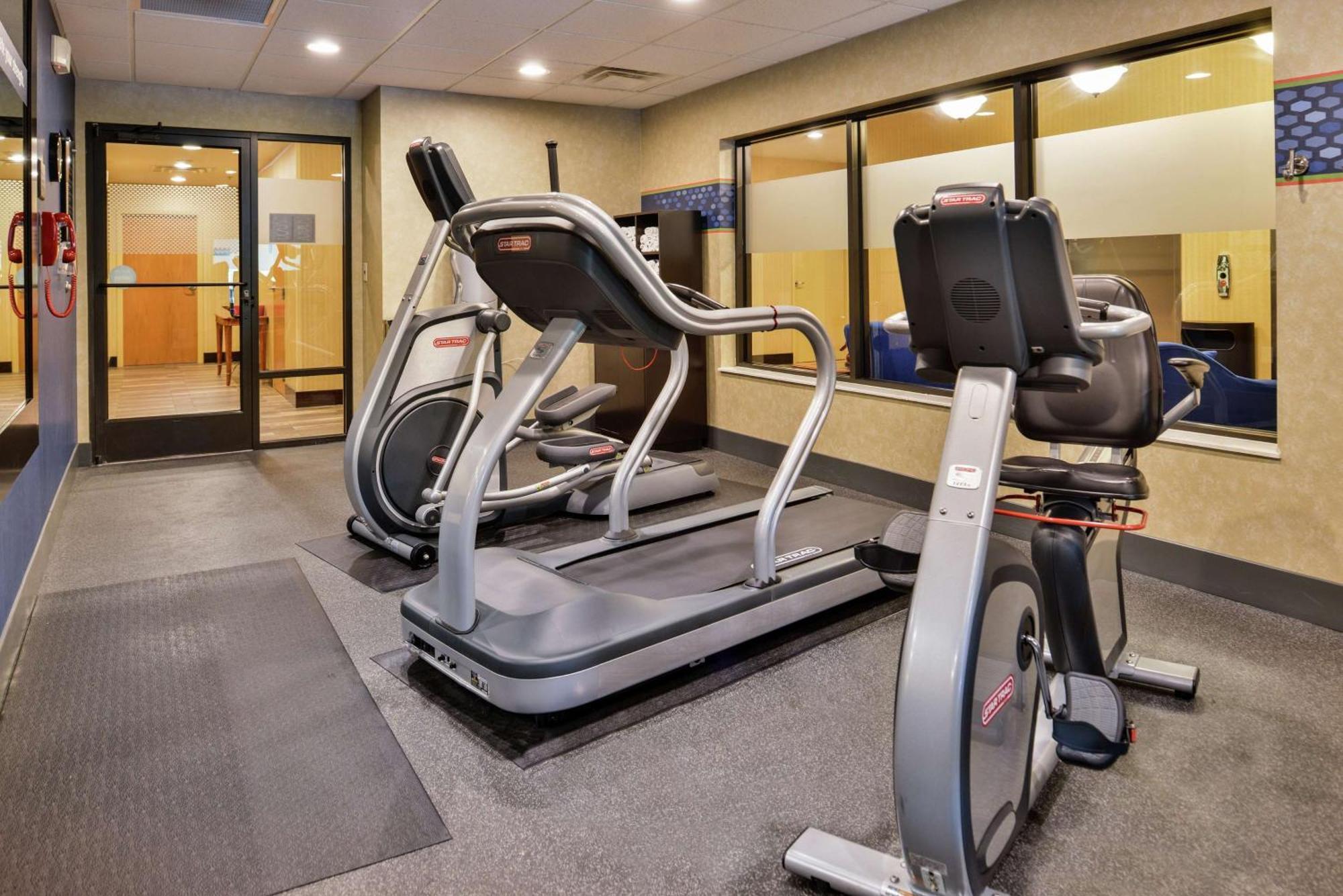 Hampton Inn Harrisonburg South Esterno foto