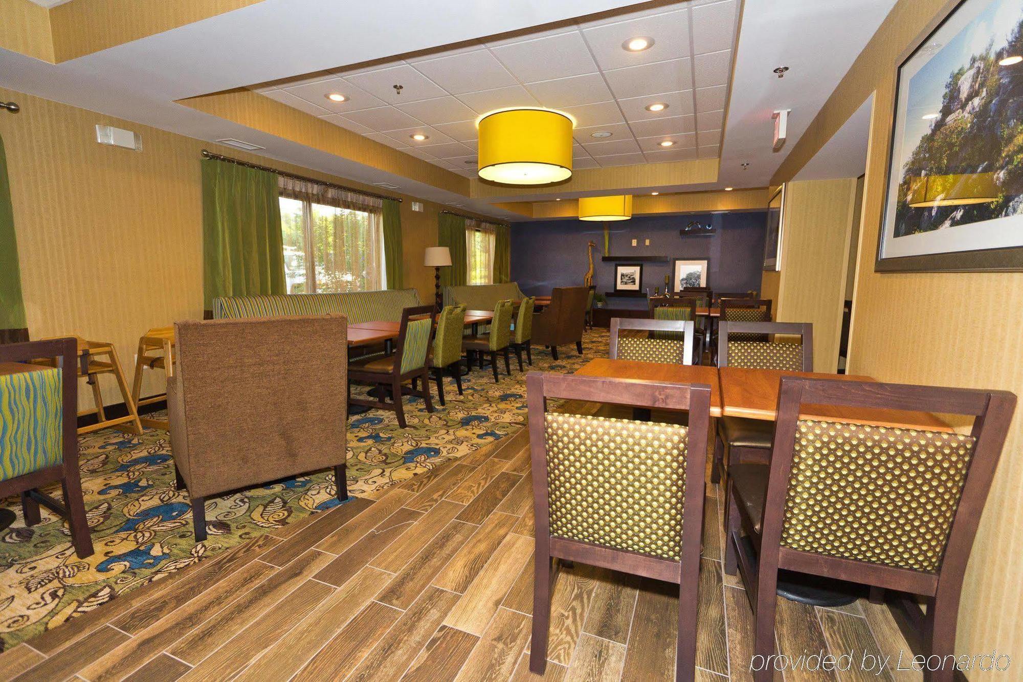 Hampton Inn Harrisonburg South Esterno foto