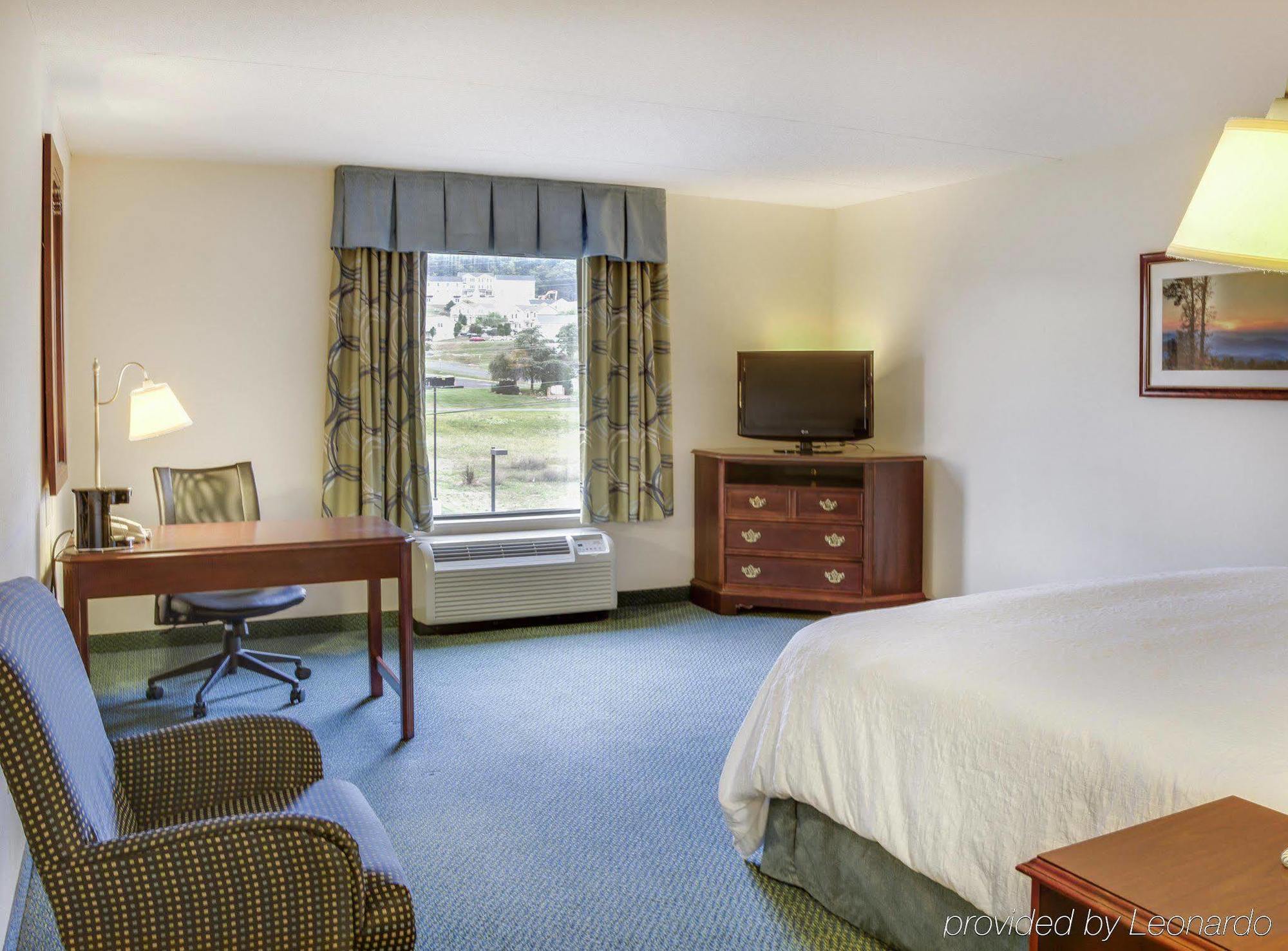 Hampton Inn Harrisonburg South Esterno foto